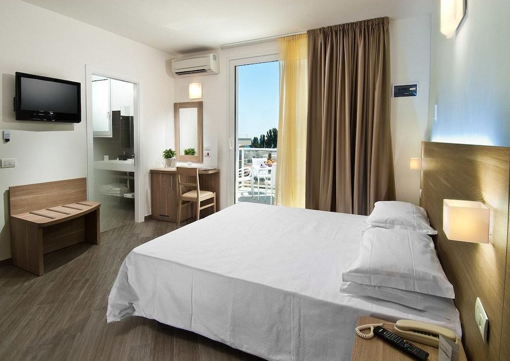 Hotel Atlantic & Spa Gabicce Mare Ngoại thất bức ảnh
