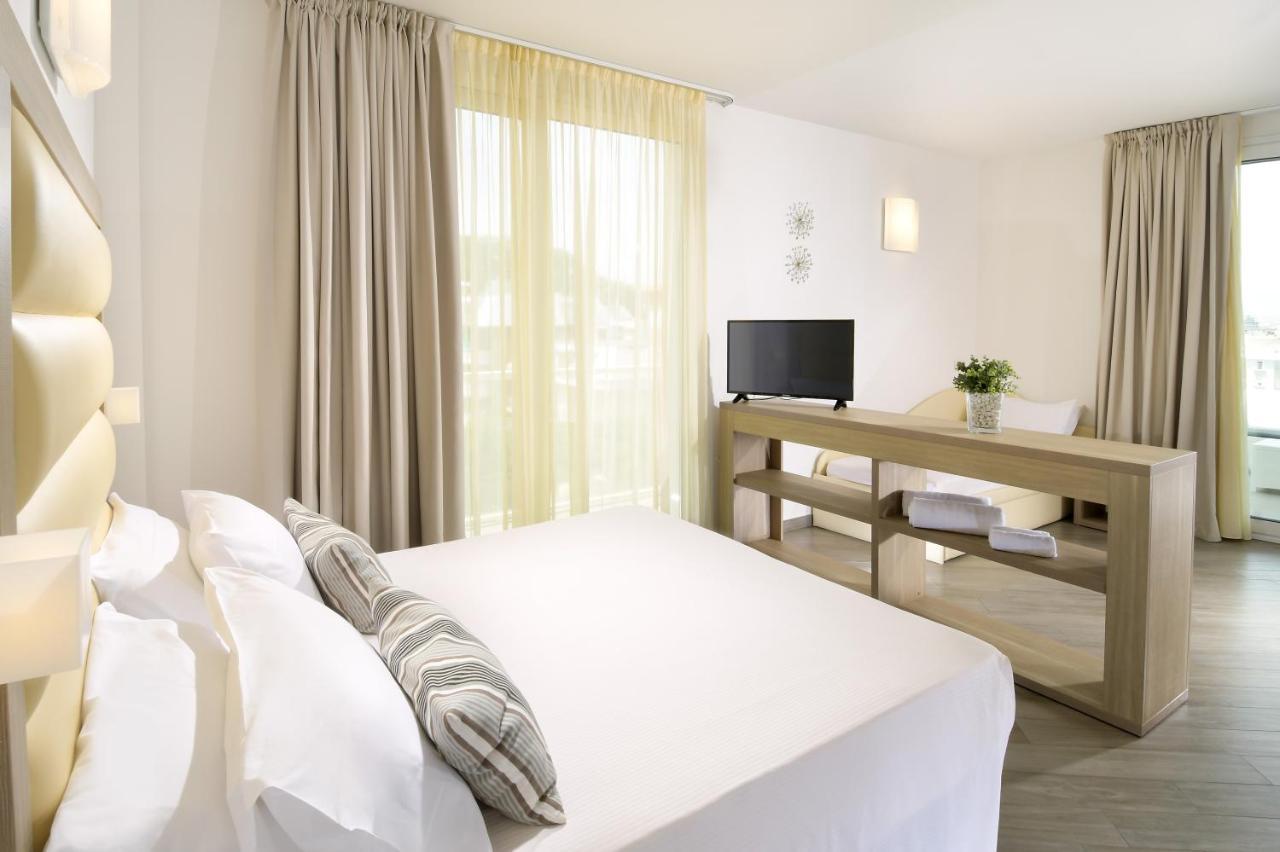Hotel Atlantic & Spa Gabicce Mare Ngoại thất bức ảnh