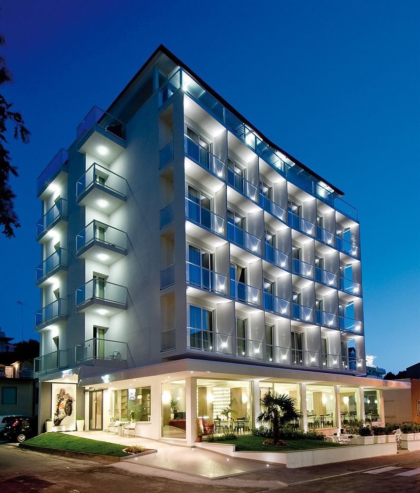 Hotel Atlantic & Spa Gabicce Mare Ngoại thất bức ảnh