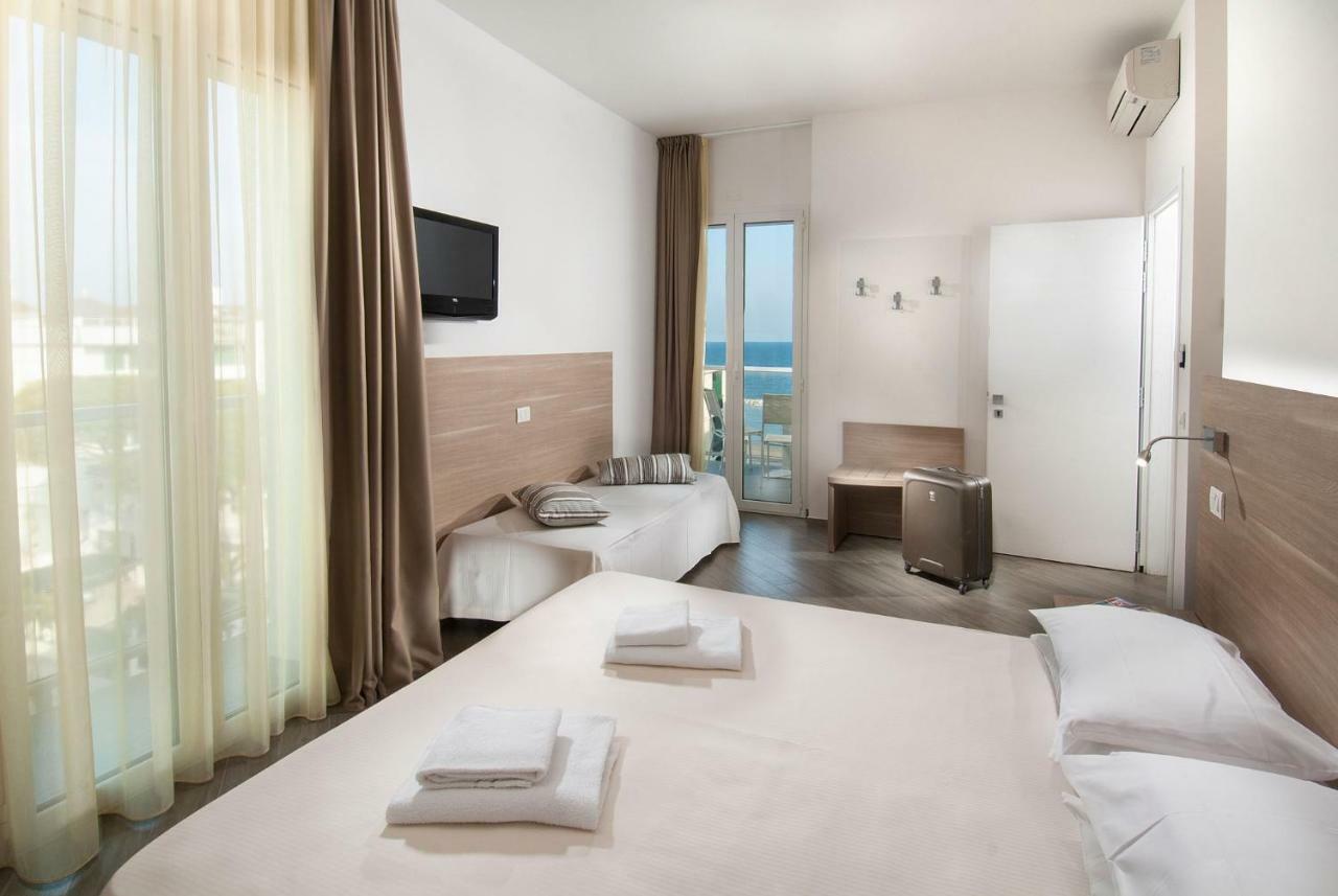 Hotel Atlantic & Spa Gabicce Mare Ngoại thất bức ảnh